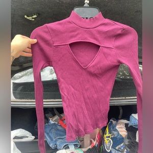 Cut out front long sleeve